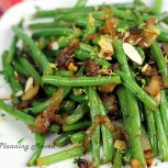 Pan-Roasted Green Beans with Caramelized Onions